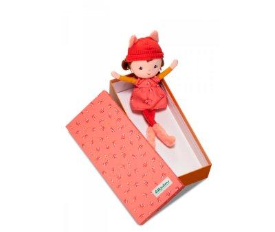 Poupe Alice dans une bote cadeau
