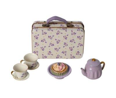 Maleta con Set de T Morado Madelaine