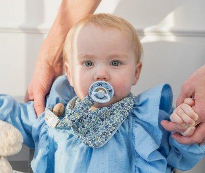 BIBS Liberty Capel Pacifier Clip Fossil Grey