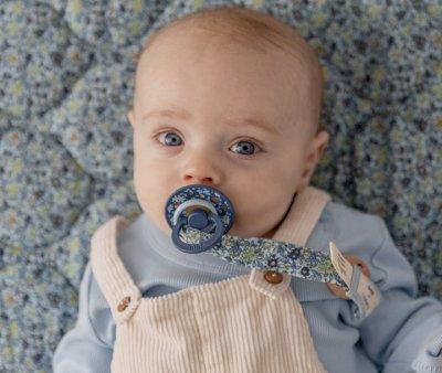 BIBS Liberty Capel Pacifier Clip Fossil Grey