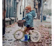 Bicicleta Banwood sin Pedales First Go! Bonton Crema
