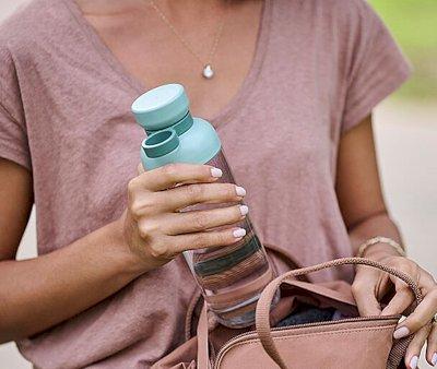 Botella de Agua Vita Nordic Sage 900ml