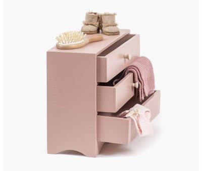Commode Ambroise pour Poupes en Bois Vieux Rose poudr avec 3 Tiroirs