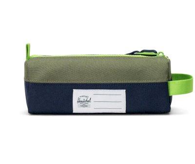 Trousse Settlement Black Iris/Four Leaf Clover