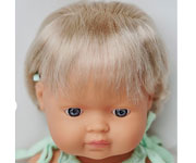 Boneca Caucasiana com implante coclear 38cm