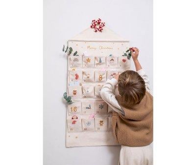 Calendario de Adviento Monnka Bordado