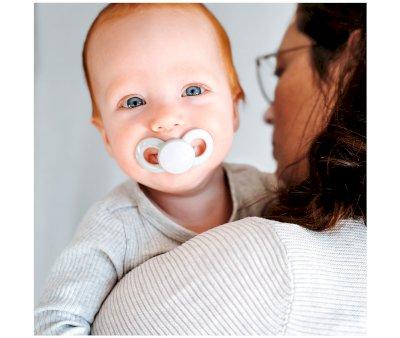 2 Day & Night Anatomical Pacifiers Green Beige Circle