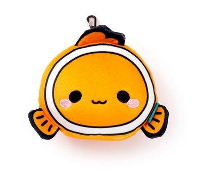 Almofada de viagem Relaxeazzz Adoramals Finley the Clownfish com mscara