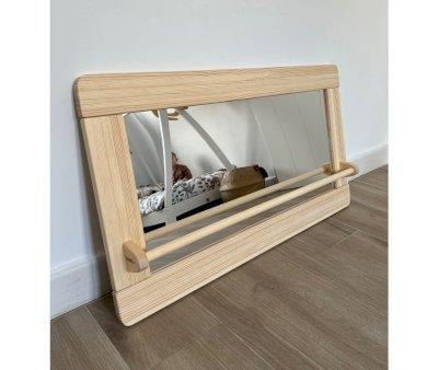 Specchio Montessori Piccolo con Barra in Legno