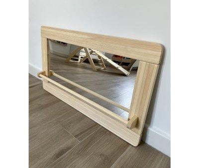 Specchio Montessori Piccolo con Barra in Legno
