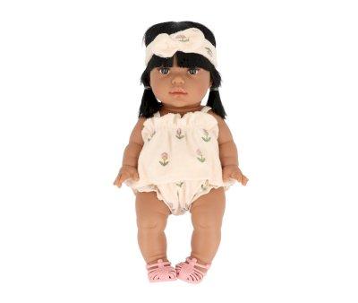 Mueca Gordis Latika con Conjunto Mila Fleurs Douces y Cangrejeras Blush