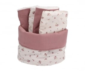 Basket with Personalised Daisy Drool Bib